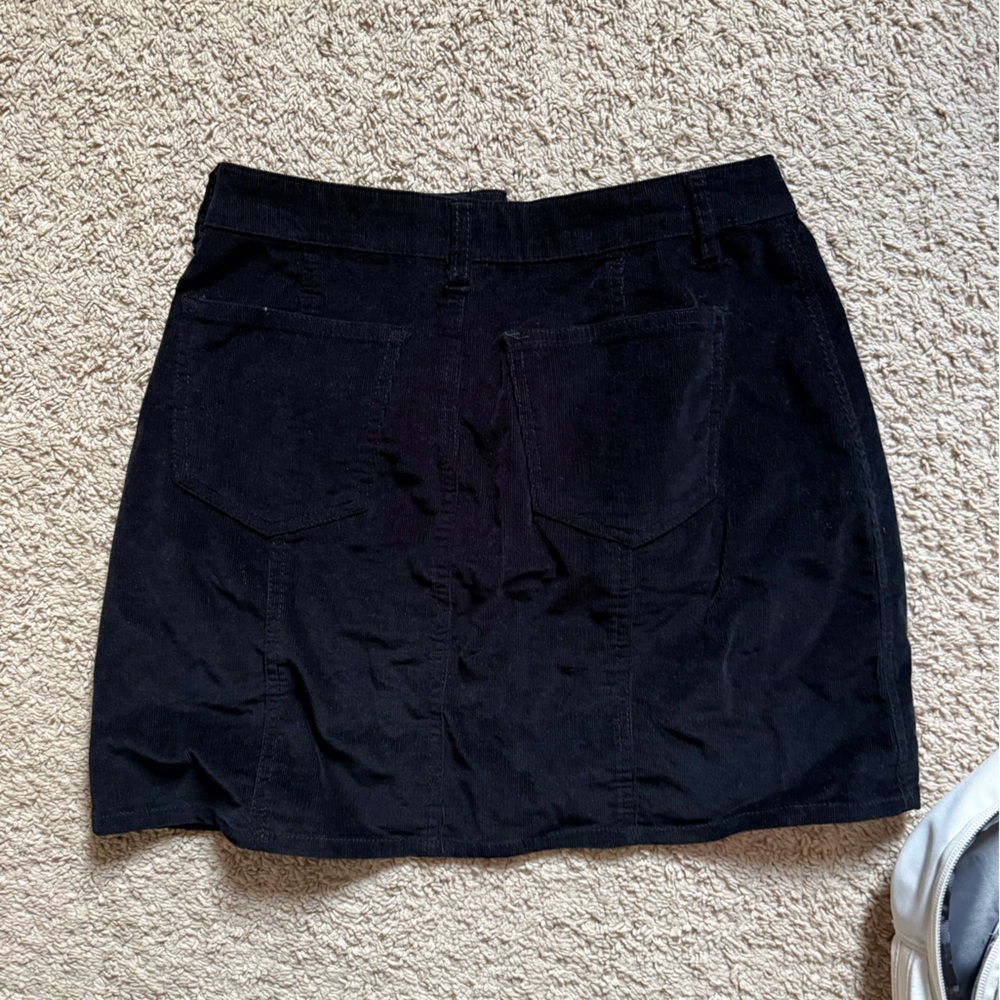 black corduroy button skirt - Picture 3 of 3